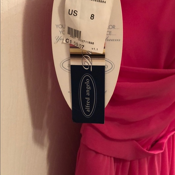 Alfred Angelo - Picture 3 of 5